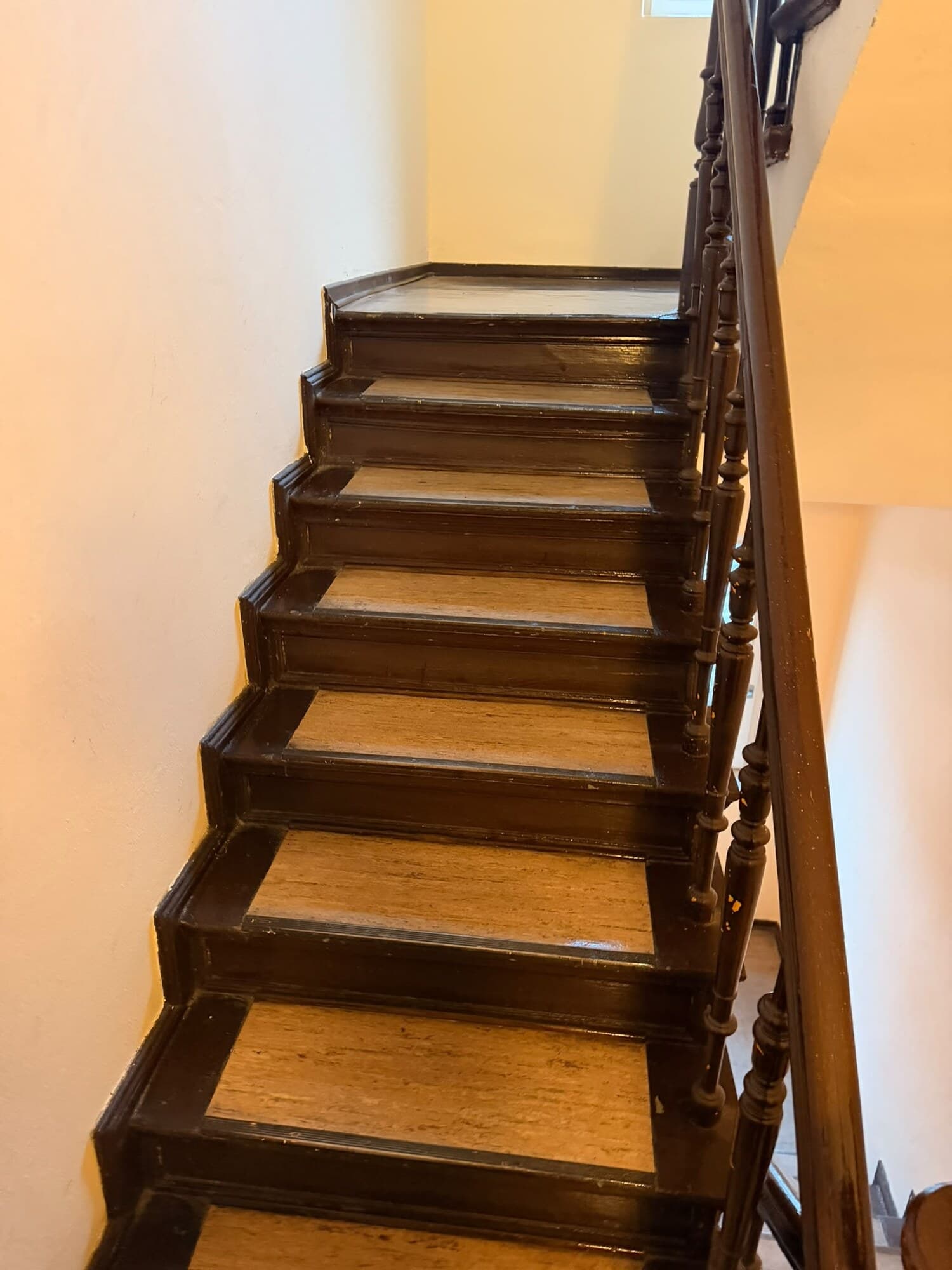 Treppenhaus nach der Reinigung